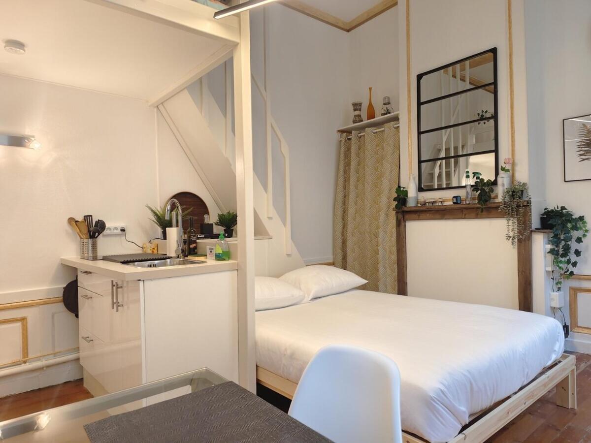 Apartmán Studio Lumineux Et Fleuri Idealement Situe Caen Exteriér fotografie
